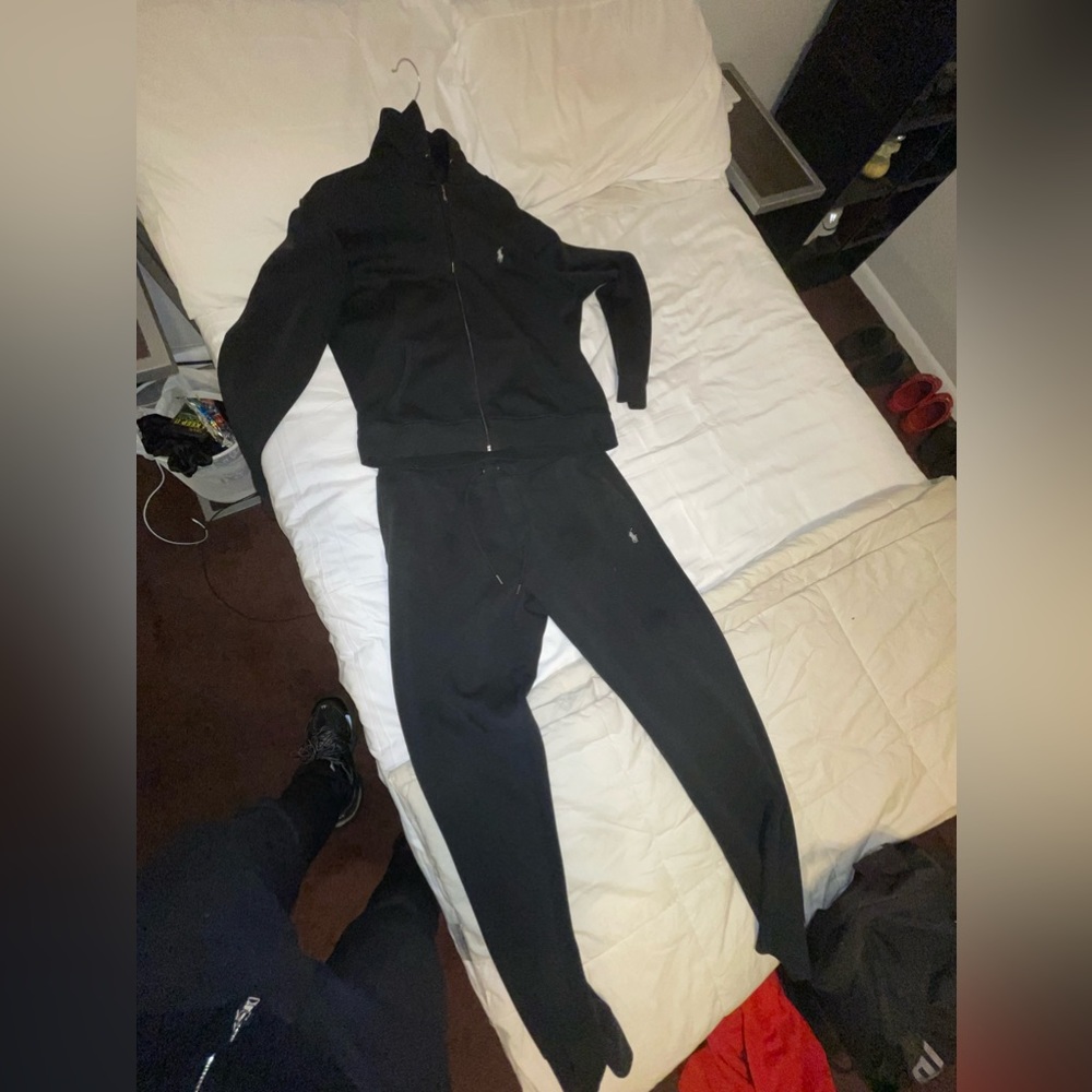 Black polo sweatsuit